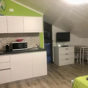 “del Tuf” In Centro , Sondrio Italia